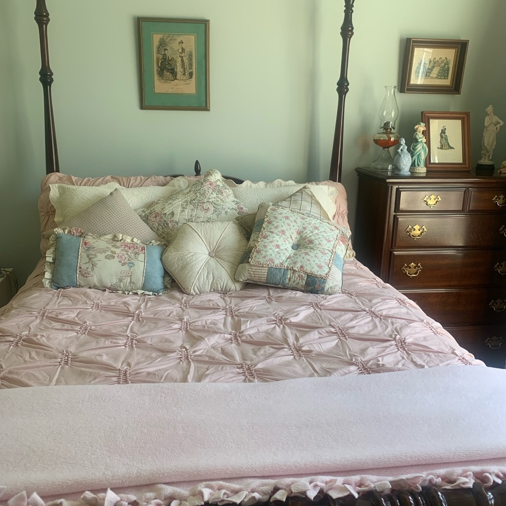 King Comforter Set - Picture 6 of 8